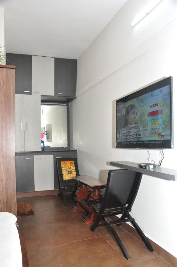 Jsr Homes Homestay *