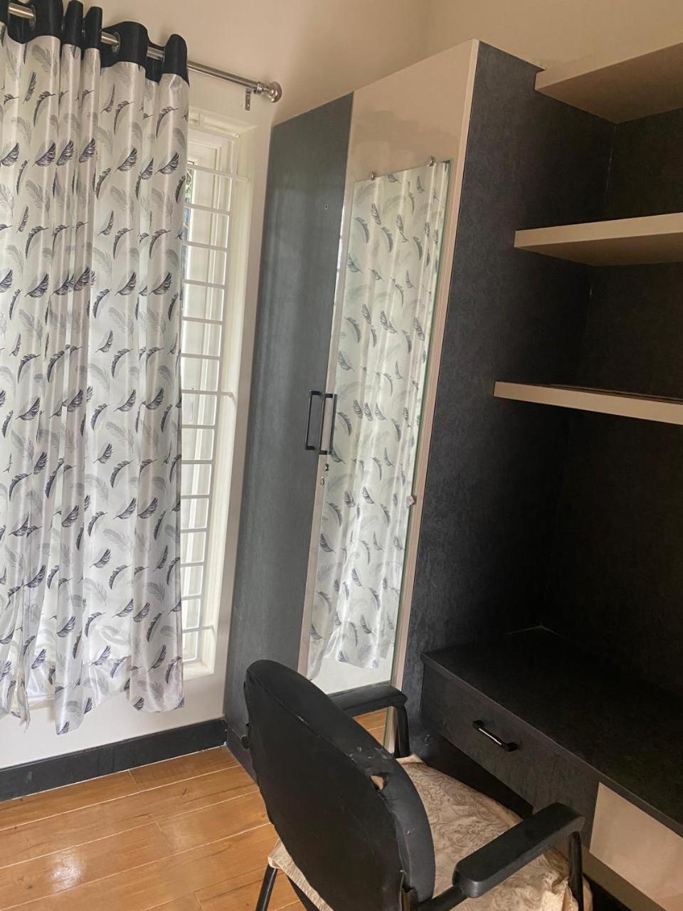 Jsr Homes Homestay